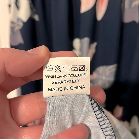 OUGES Short Sleeve V-Neck Floral Dress, NWOT - Picture 9 of 10